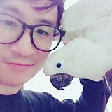 左手画方圆的头像
