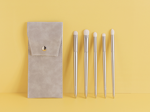 化妆刷（个人主页-ZNjExMDU4OTY=） - 产品摄影 - 站酷设计师姚曳86原创素材 - 站酷ZCOOL