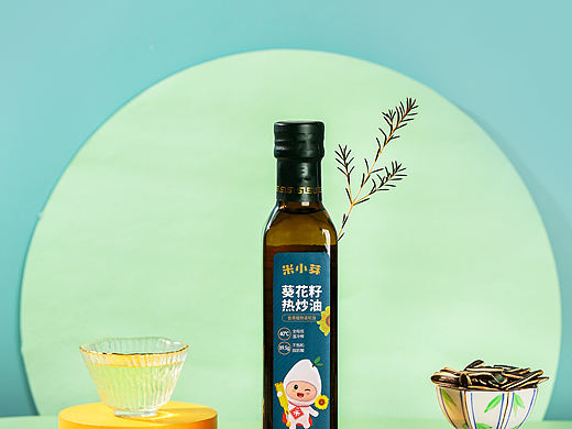 国潮风婴儿辅食食用油拍摄