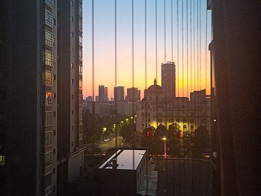 窗户外