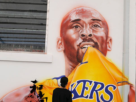 墙上涂鸦一幅科比 致敬