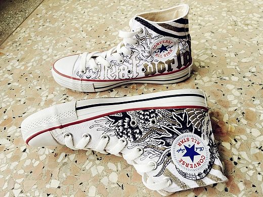 純手繪帆布鞋（個人主頁-ZMTI4Njg1ODQ=） - 新銳潮流插畫 - 站酷設計師葉紫清清原創(chuàng)素材 - 站酷ZCOOL