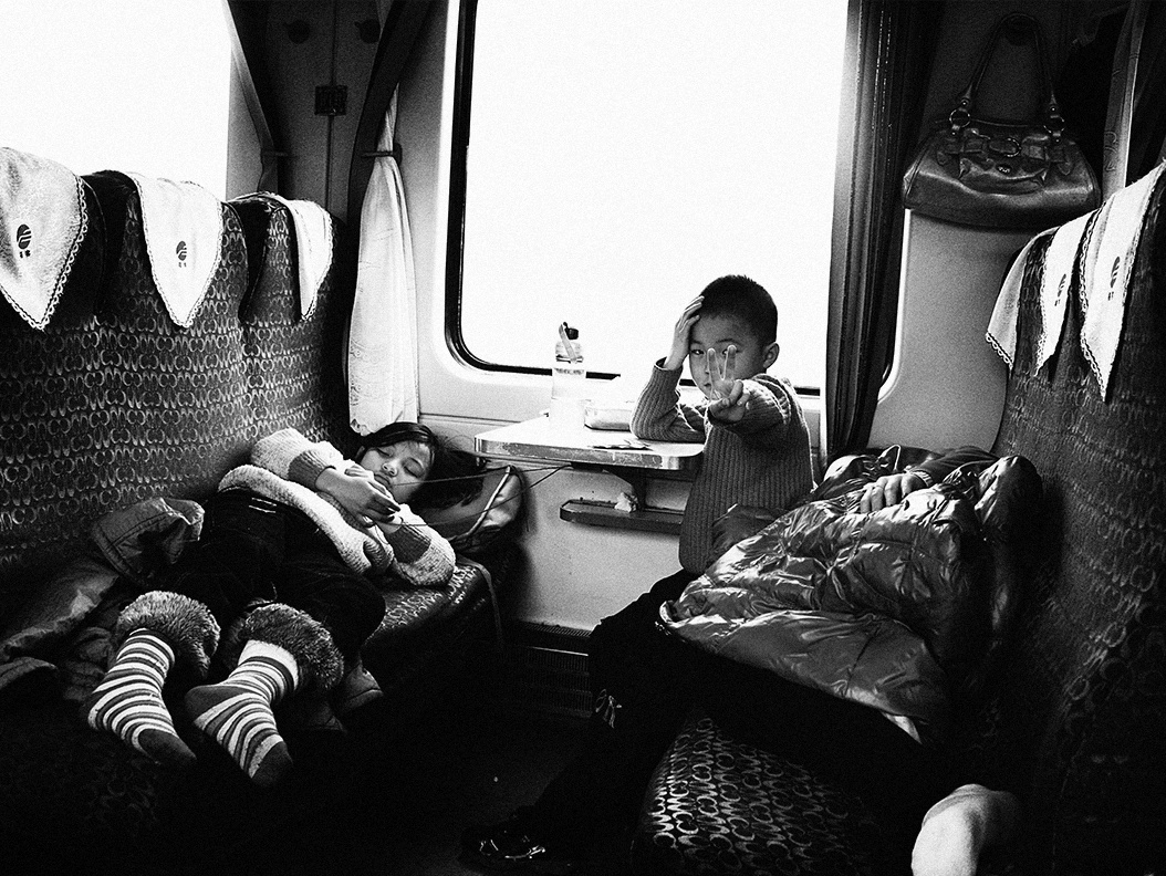 火车上的中国人|摄影|人文/纪实|shiwewe - 原创作品 - 站酷 (ZCOOL)