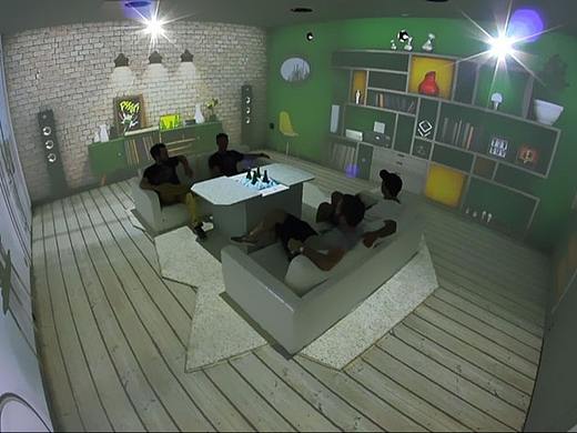 沉浸式投影系统在不同领域中具有怎样的创新体验？