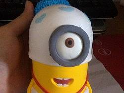 我的小黄人！圣诞快乐！有制作过程哦，喜欢的朋友自己试着做一个吧O(∩_∩)O~~