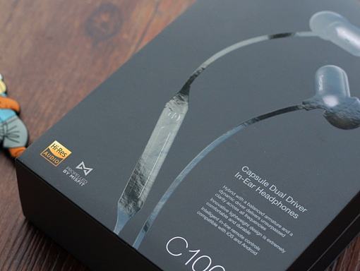 【1More】耳机包装--胶囊耳机（个人主页-ZMTkwMzY2NDA=） - 包装 - 站酷设计师牛牛包装原创素材 - 站酷ZCOOL