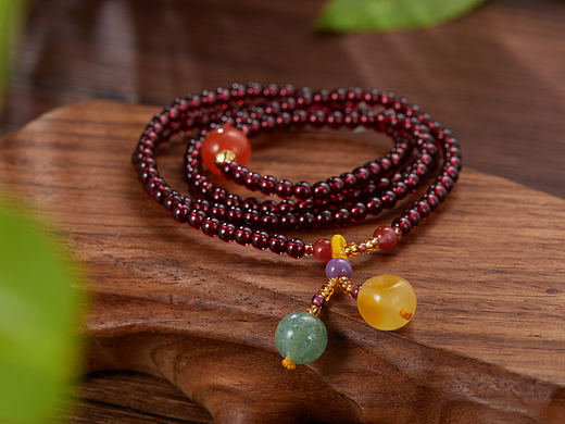 石榴石手链拍摄原图