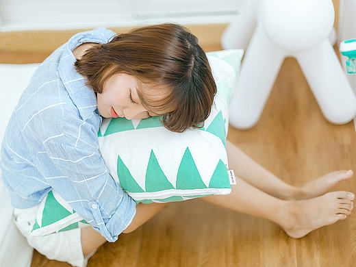 室内清新人像调色教程{附磨皮滤镜下载}