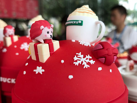 Starbucks coffee 姜饼人