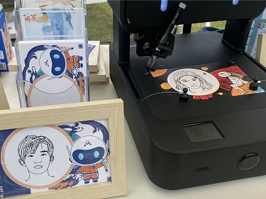 智能绘画机器人艺术素描现场画像机械臂