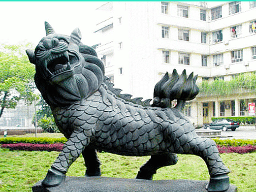 獬豸主题雕塑，能辨曲直的神兽 