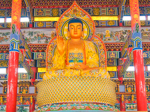 汝南小南海禅寺，几年前拍的了，在那里受的在家菩萨戒