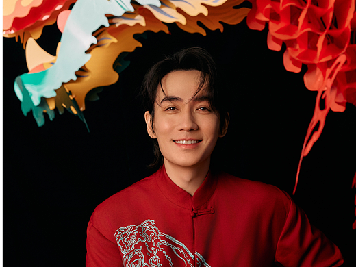 朱一龙&2024新年宣传图