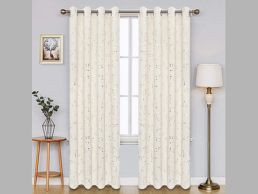 亚马逊窗帘合成