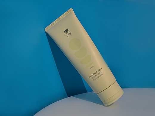 洗面奶（个人主页-ZNjQwODcwMDA=） - 产品摄影 - 站酷设计师高婷婷tt原创素材 - 站酷ZCOOL