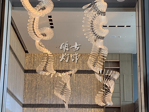 希尔顿逸林酒店大堂主题灯具定制设计