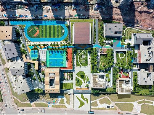 重庆两江人民小学：将校园建筑融入环境 水泥都市里开辟出一隅自然