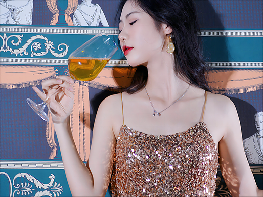 【摄影沙龙】喜欢微醺的女人