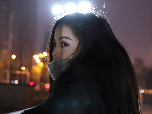 细雨深巷一纸伞