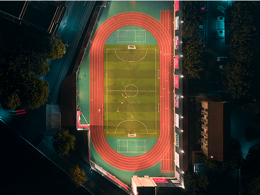 夏夜的球场
