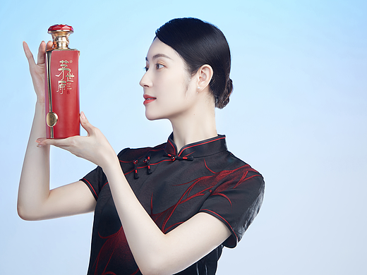 贵州茅世原酱酒-典藏酱香型白酒-产品模特效果图