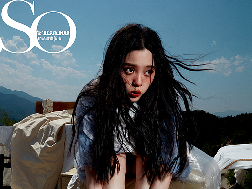 SO FIGARO  欧阳娜娜RIMOWA 色调浓郁，旅行山野