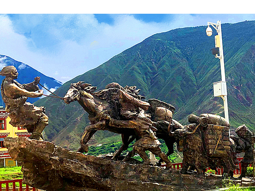 茶马古道主题雕塑，摆放在景区公园的小品雕塑