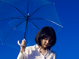 讓風(fēng)吹來克萊因藍(lán)