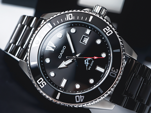 時光就像洪流，一轉(zhuǎn)即逝。。。（個人主頁-ZNjA4MTE0NTI=） - 產(chǎn)品攝影 - 站酷設(shè)計師一毛兄原創(chuàng)素材 - 站酷ZCOOL