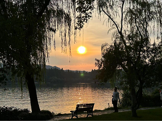 杭州西湖（個(gè)人主頁(yè)-ZNjY2NTQyMjg=） - 風(fēng)光攝影 - 站酷設(shè)計(jì)師1007L原創(chuàng)素材 - 站酷ZCOOL