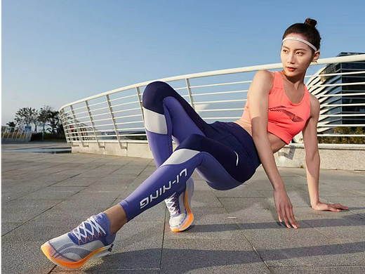 运动女明星模特