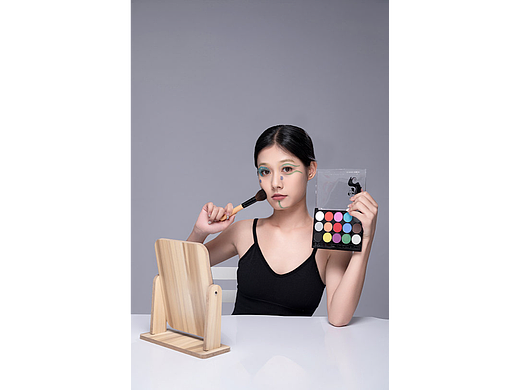 美肤彩妆人物摄影图