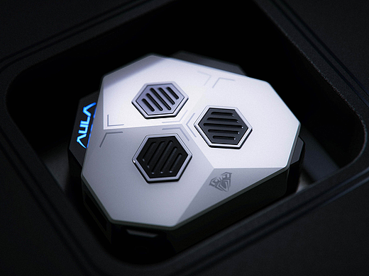 吃鸡配件 | 王座