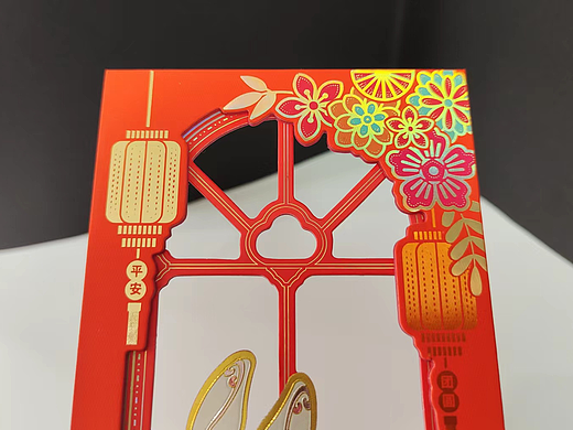 包装工艺   镂空窗口设计