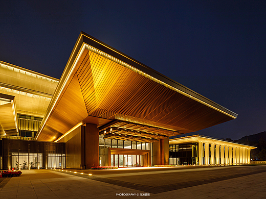 项目拍摄：广州白云国际会议中心国际会堂