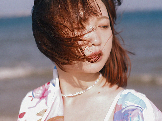浅色的海
