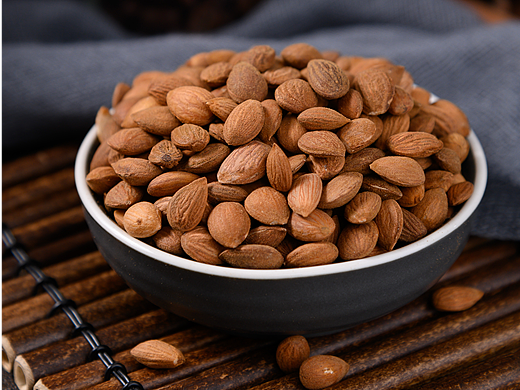 中药材—桃仁