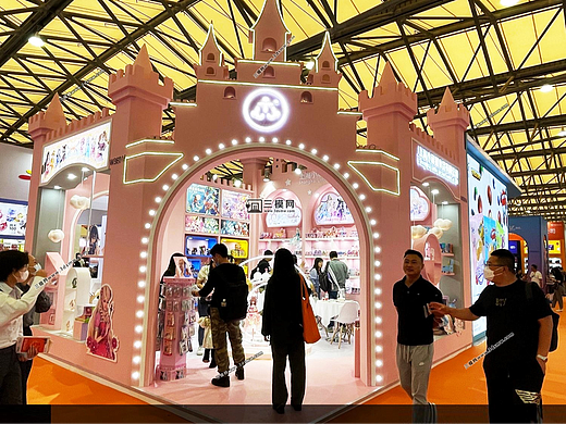展台设计,展会照片,展览设计,(45度斜角展台参考)