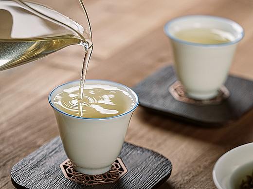 特級白毫銀針商業(yè)攝影（個人主頁-ZNjcwMzY5ODg=） - 產(chǎn)品攝影 - 站酷設計師Mr.輕塵原創(chuàng)素材 - 站酷ZCOOL