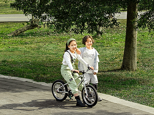 户外运动 ｜ Kinderkraft儿童自行车 X Handstand倒立