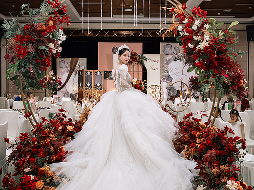 未来漫长又遥远 与你相伴是唯一的浪漫