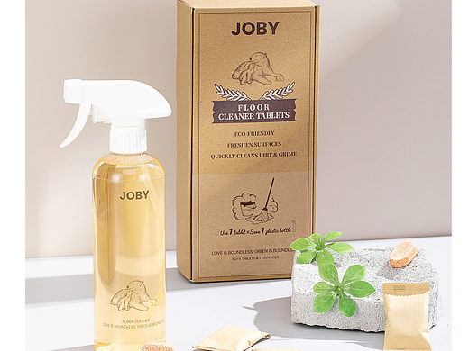 包裝設(shè)計(jì) 泡騰片 清潔噴霧 補(bǔ)充裝（個(gè)人主頁(yè)-ZNjUwMzgyODQ=） - 包裝 - 站酷設(shè)計(jì)師有只喵喲原創(chuàng)素材 - 站酷ZCOOL