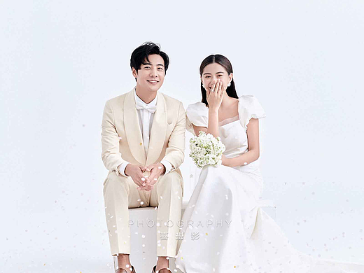 你可以永远相信白色系婚纱照，温柔又高级