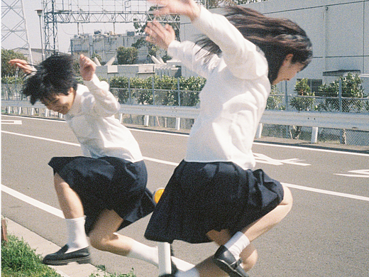 像少女啦飞驰 