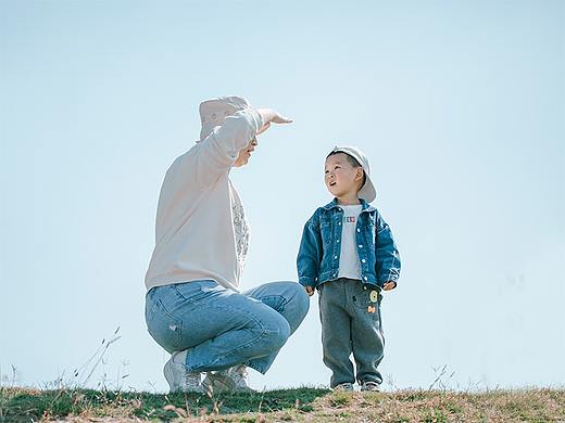 家庭陪伴生活踏青春游情感情绪模仿滨田英明色调