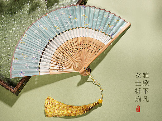 女式折扇详情