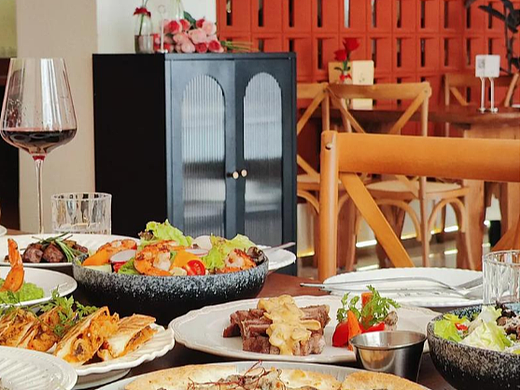 员工食堂：塑造工作生活的隐形力量