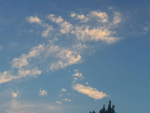 白云（個人主頁-ZNjE0MzM2NjA=） - 風(fēng)光攝影 - 站酷設(shè)計師Z494888636原創(chuàng)素材 - 站酷ZCOOL