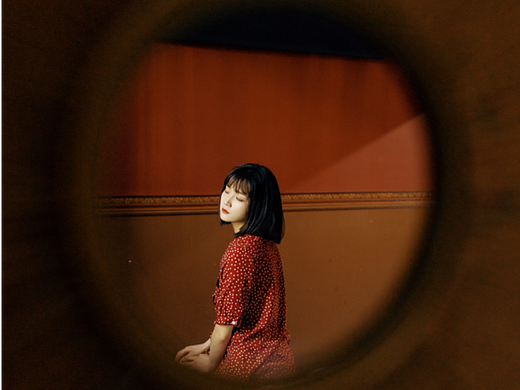 红