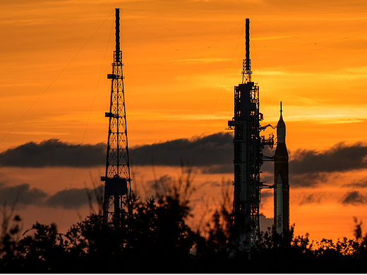 地产项目宣传（个人主页-ZNjQ4ODc5MjQ=） - 海报 - 站酷设计师汤圆先生原创素材 - 站酷ZCOOL